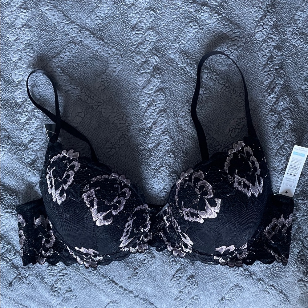 Sophie B. Black and Lt Purple Floral Lace Bra NWT